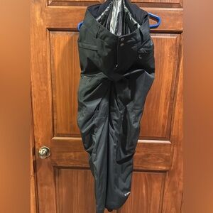 Women’s Columbia size Large ski pants never worn